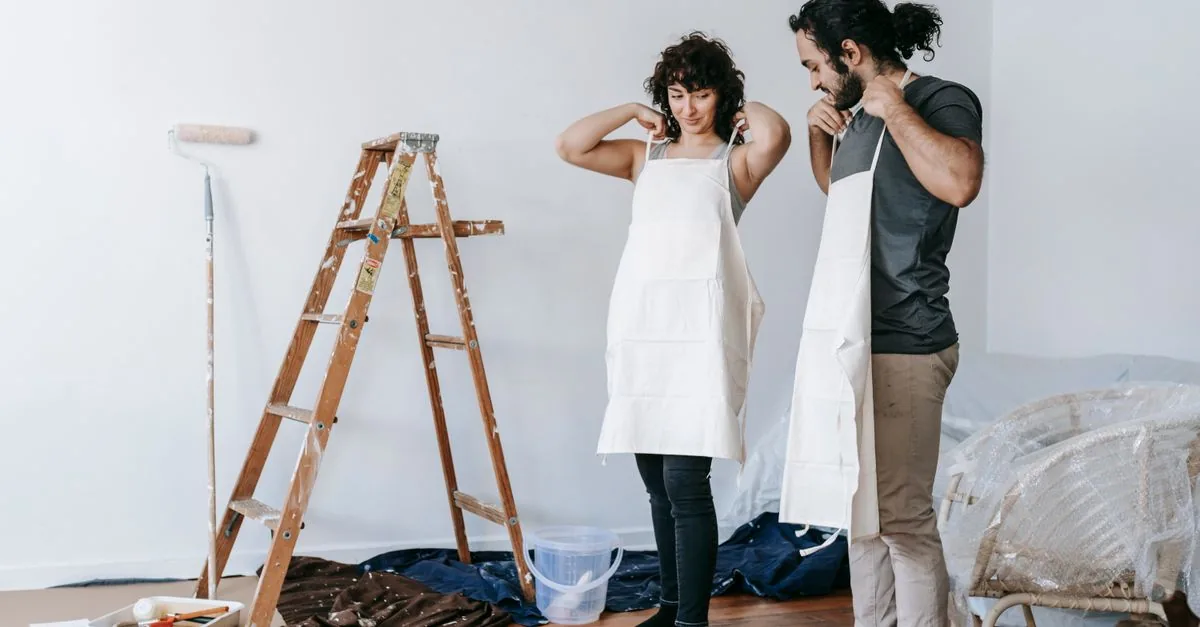 Living on the Top Floor in Delhi: Pros and Cons